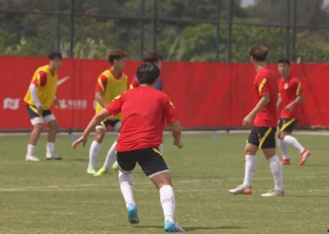 国脚最新爆料消息,最新爆料揭示足坛风云变幻